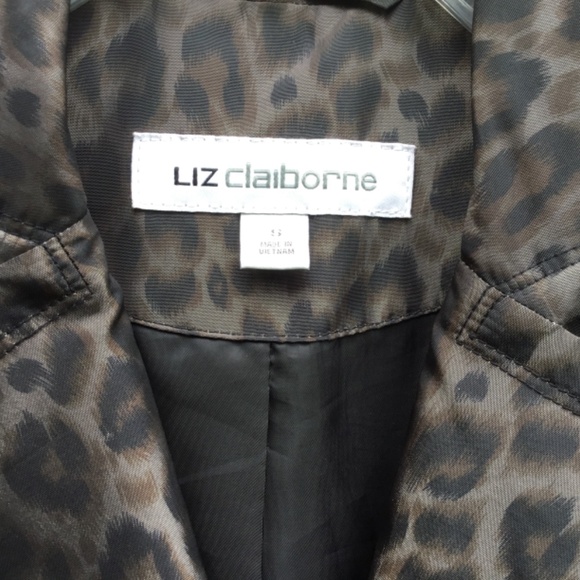 Leopard print, lightweight, 3/4 length Coat - Picture 5 of 9